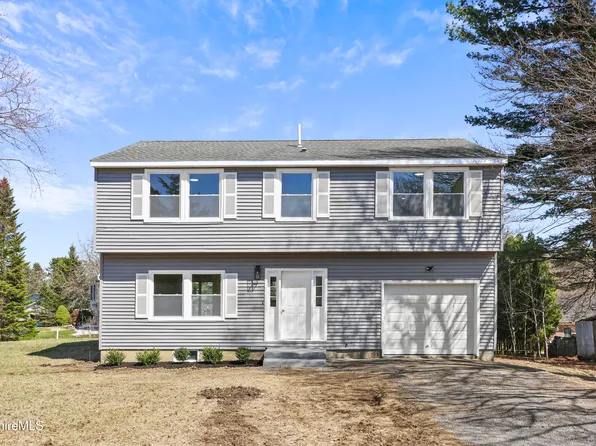 14 Donovan St, Pittsfield, MA 01201