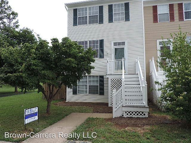 1st image of 513 Radford Ter NE