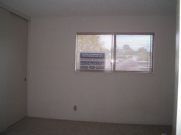 5th image of 119 W Arroyo Dr