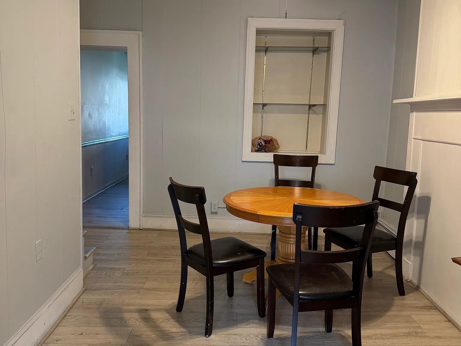 3 bed, 1155 sqft, $1,300 — Photo 4