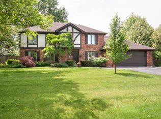 9201 S 86th Ave, Hickory Hills, IL