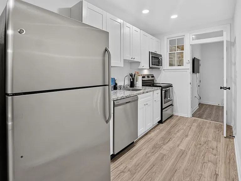 1211 Simms Pl NE — Photo 7