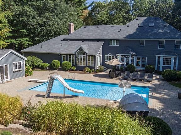 3rd image of 65 Westfield Dr