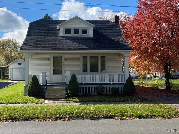 924 Eagle St, Utica, NY 13501