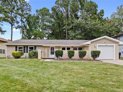 932 Adelphi Rd, Virginia Beach, VA, 23464