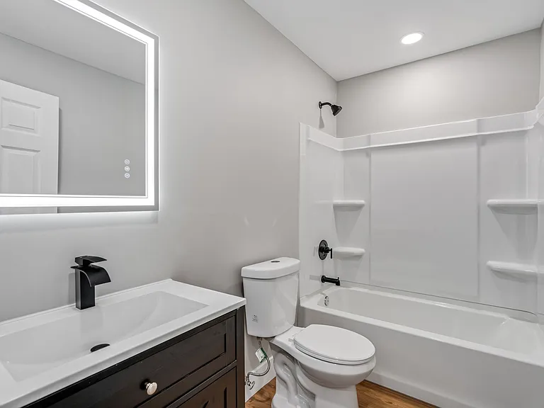 4282 Marlborough Ave — Photo 10