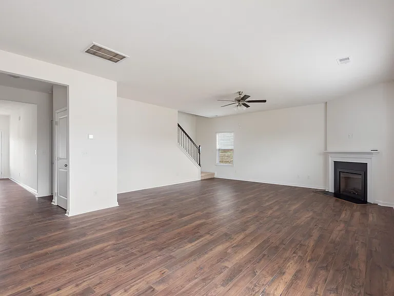 112 Kaley Ln — Photo 7