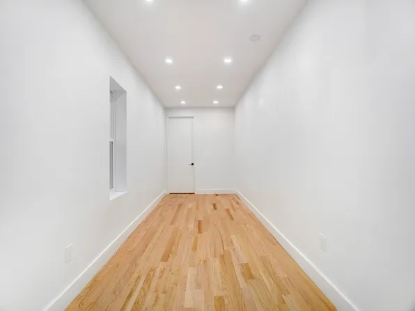 151 Williams Avenue image 6 of 14