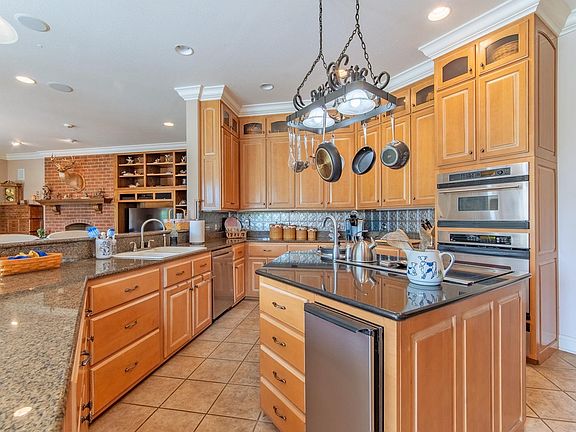 3rd image of 4265 Charlie Pounds Rd