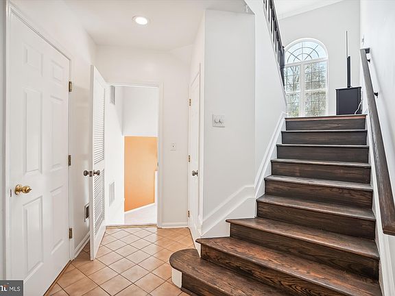 5th image of 26101 Nimbleton Sq