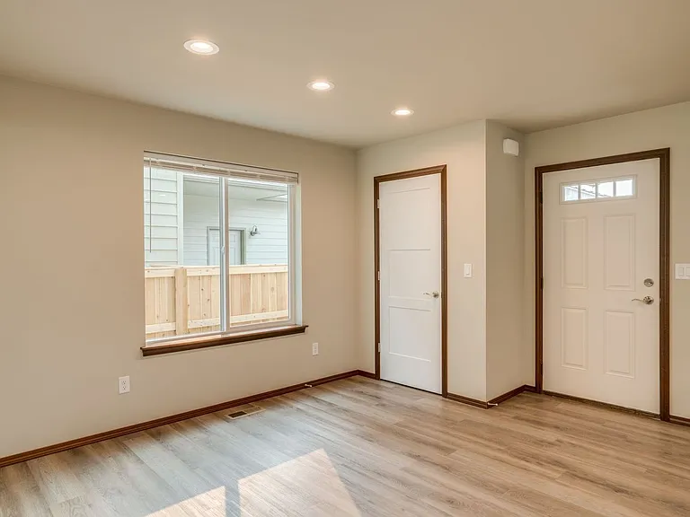 489 S Kansas Loop — Photo 16