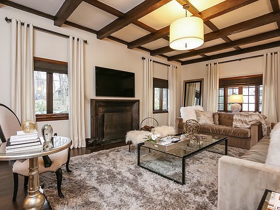 Exquisitively decorated living space
