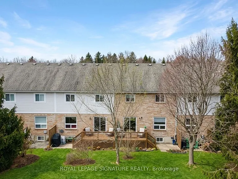 25 Meadowvale Dr #3 — Photo 24