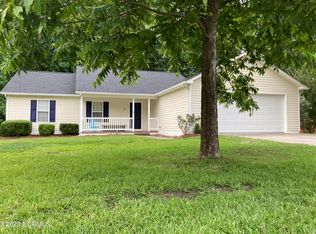 103 Fall Dr, Jacksonville, NC 28540