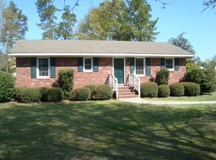109 N Meadow Dr, Manning, SC 29102