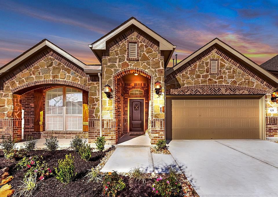 1st image of 125 S Bearkat Ct