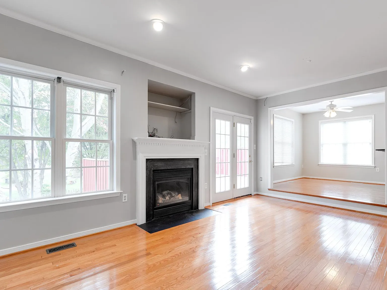 11521 Pinedale Dr — Photo 4
