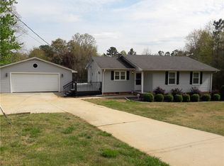 358 Lawrence Bridge Rd, Seneca, SC 29672