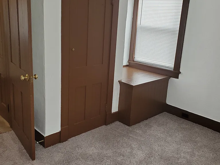 904 Federal Ave NE — Photo 11