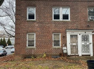 4298 Saull St, Flushing, NY 11355