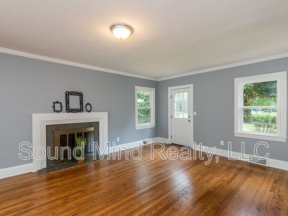 5th image of 3504 Hawthorne Rd