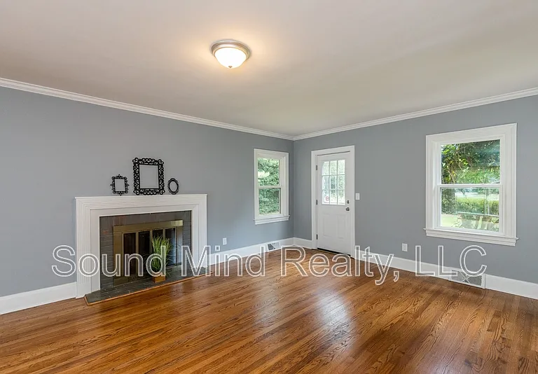 3504 Hawthorne Rd — Photo 5