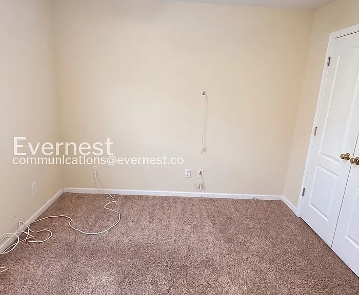 10718 Barberry Dr — Photo 16