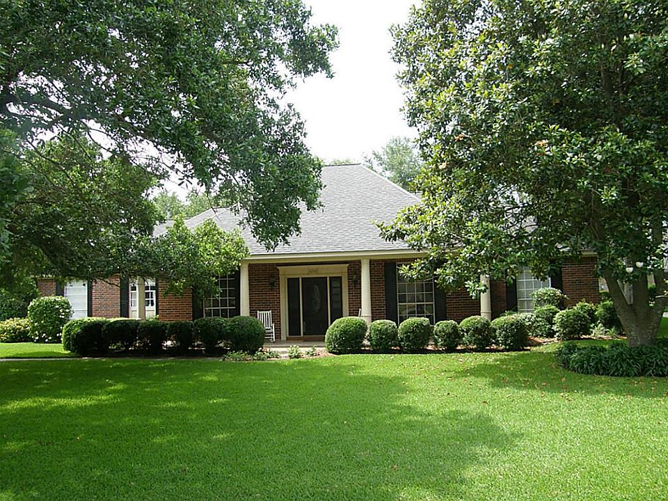 1st image of 32610 Weston Ct