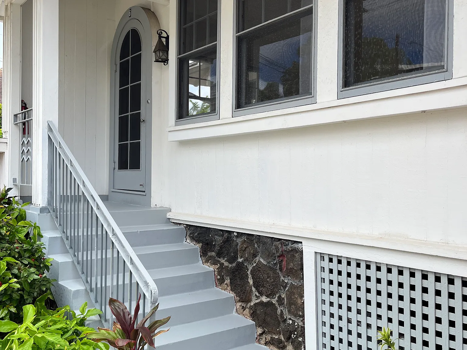 2 bed, 700 sqft, $2,000 — Photo 1