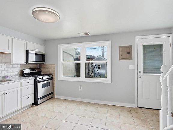 4th image of 2716 Yarnall Rd