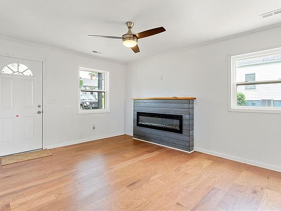 3rd image of 1414 20th St