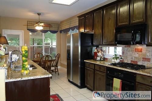 3rd image of 1929 Honey Mesquite Ln