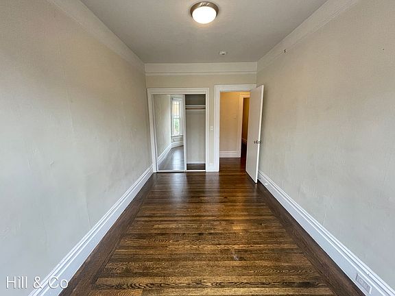 4th image of 144 Grattan St APT 1