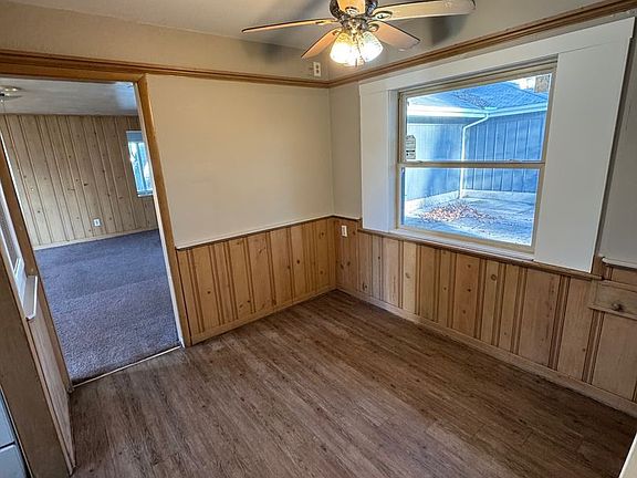3rd image of 4122 Hiawatha Blvd