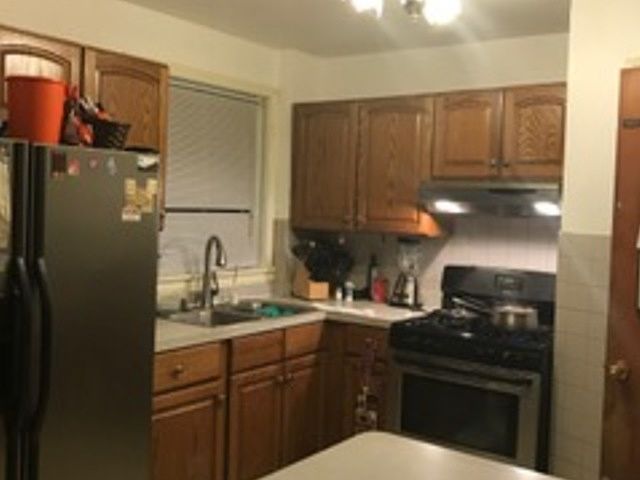 2nd image of 1716 N 21st Ave #0