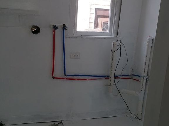5th image of 158 Benzinger St #1