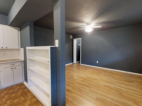 4th image of 1417 Bennett Ave APT C