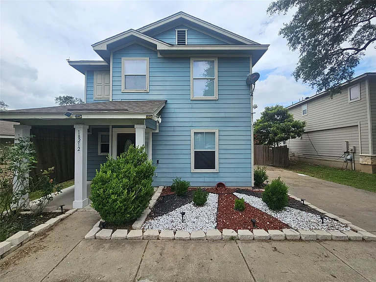 18212 Flathead Dr — Photo 1
