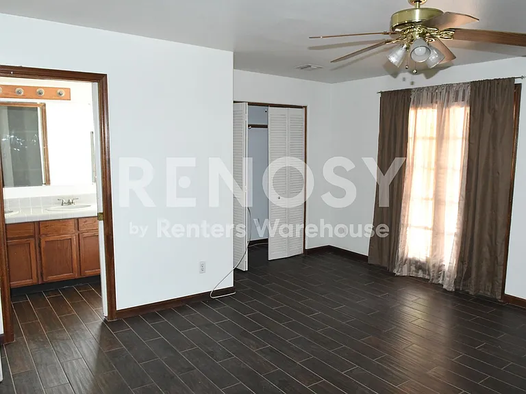325 W Highland Ave — Photo 32