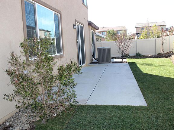 3rd image of 17956 Lacebark Ct