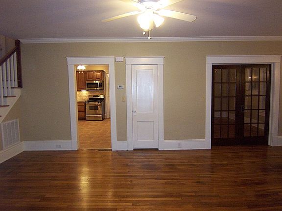 3rd image of 720 Percy St