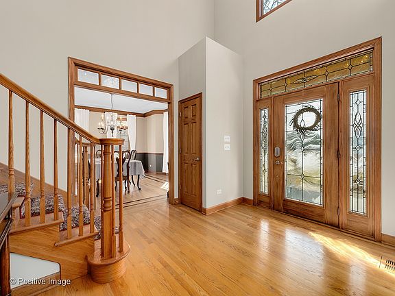 3rd image of 3S530 Herrick Hills Ct