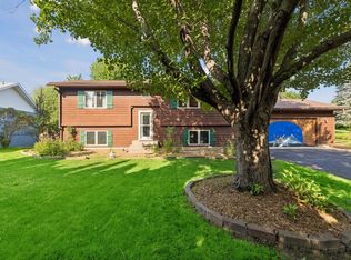 818 Pine Tree Trl, Stillwater, MN 55082