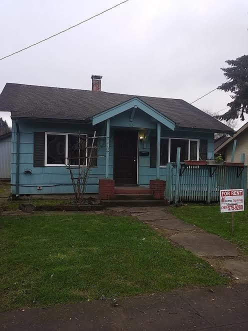 1st image of 806 N 1st Ave