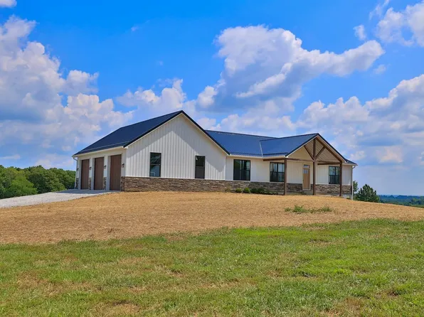 405 Falvey Rd, Butler, KY 41006