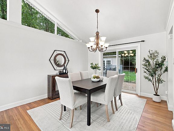4th image of 8926 Cromwell Dr
