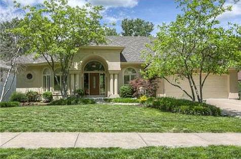 1st image of 4126 NE Hampstead Dr