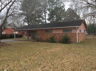 286 Mebanewood Dr, Huntingdon, TN 38344