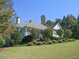 1055 Chateau Forest Rd, Hoschton, GA 30548