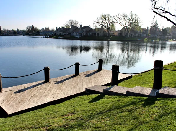 Lakeview Village